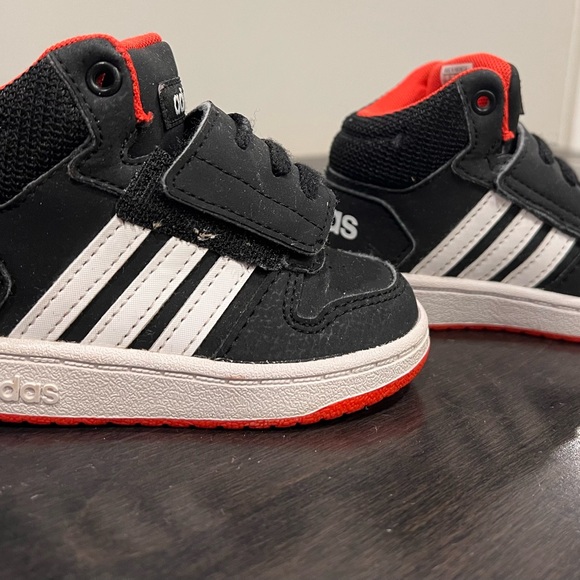 Adidas toddler shoes - Picture 4 of 4